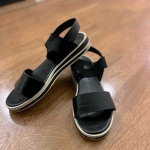 Black sandal